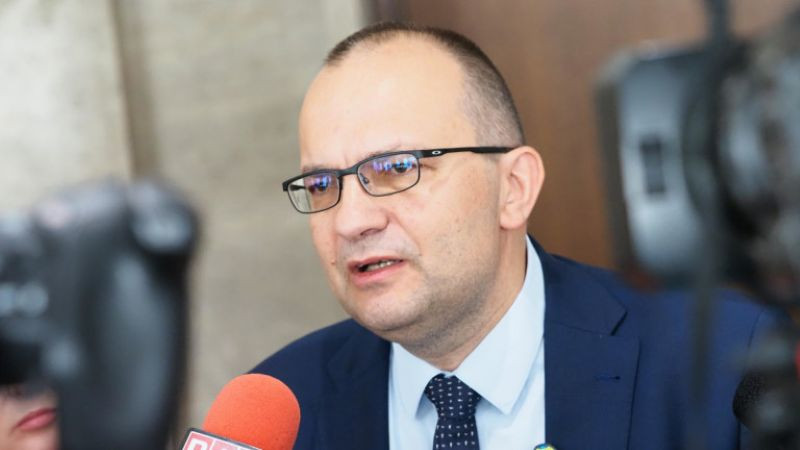 Мартин Димитров иска ясен план от управляващите, за да се избегне криза с горивата